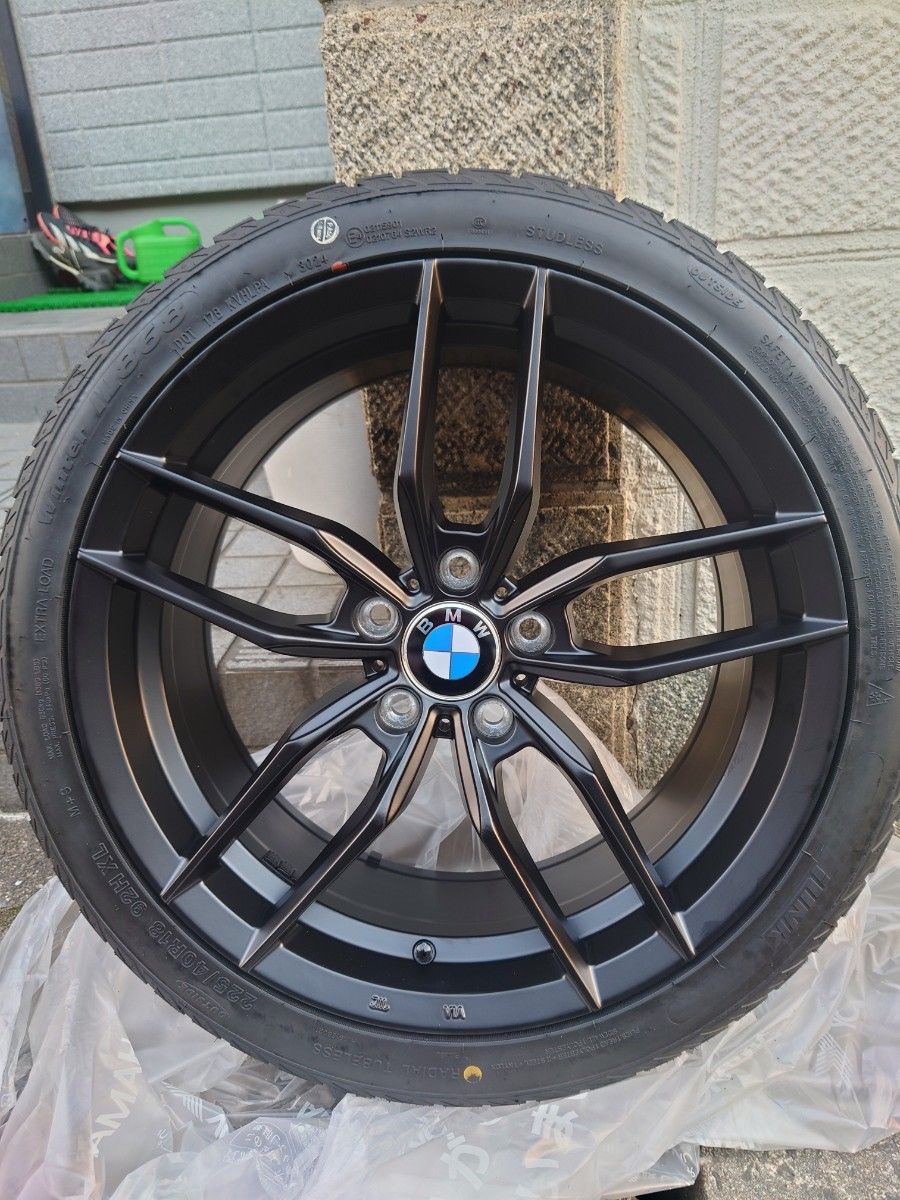 225/40R18 スタッドレス 4本セット - 18インチ 8J +47 5h112 / 新品