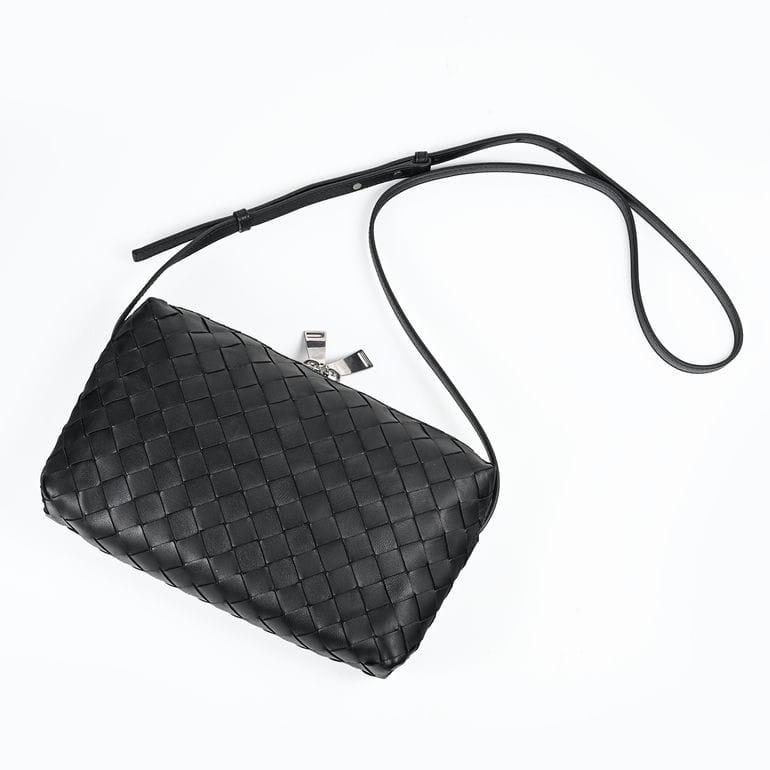 BOTTEGA VENETA（ボッテガ・ヴェネタ） ショルダーバッグ クロスボディ