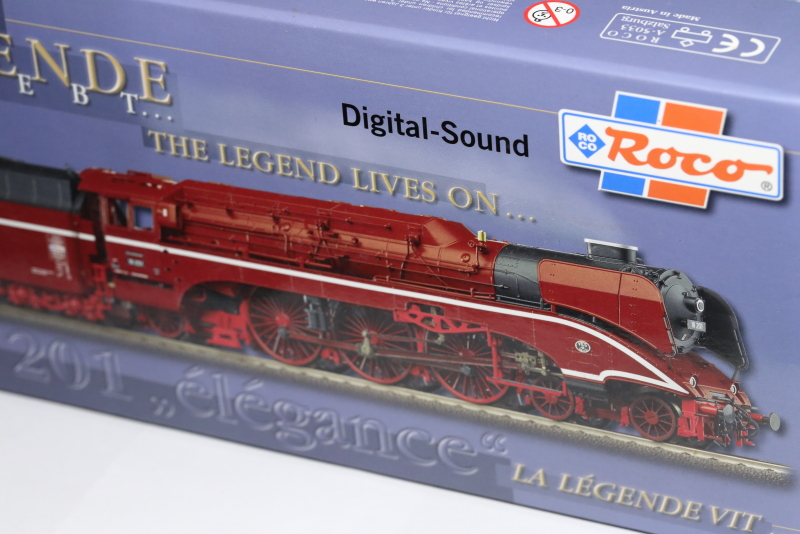 赤色の蒸気機関車（Roco BR18 201） : M R S モデルレールサービス