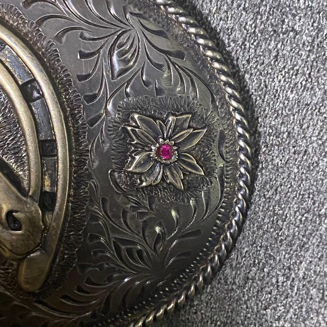 ビンテージ バックル 馬 ホース ルビー - メルカリ